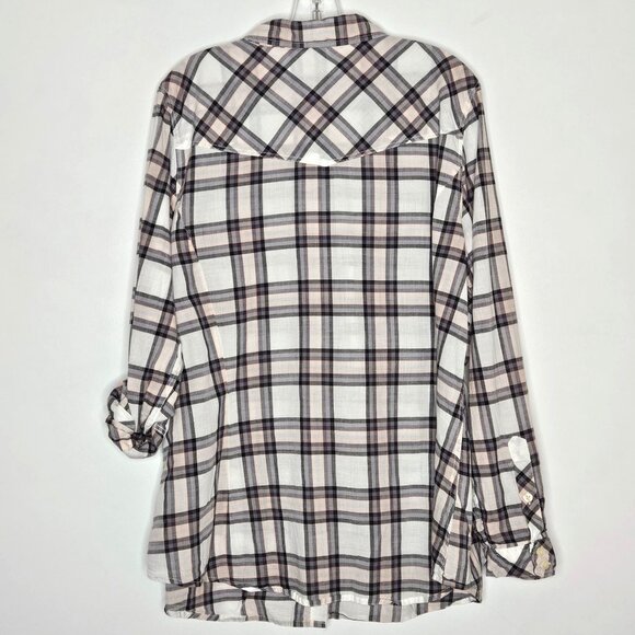 Torrid Shirt Womens 2X Button Up White Gray Pink Plaid Roll Tab Sleeves - Picture 8 of 11